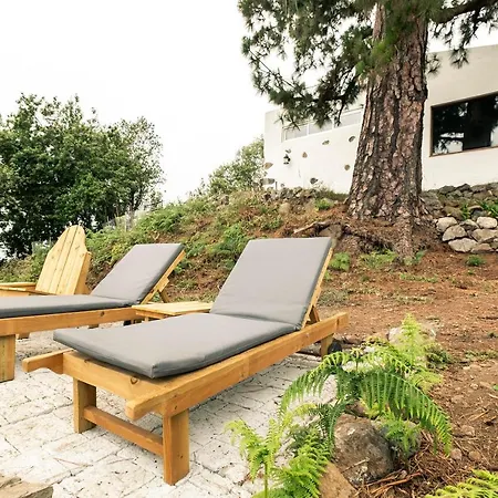 Villa El Pino Centenario 8 *