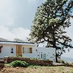 Villa El Pino Centenario 8 *